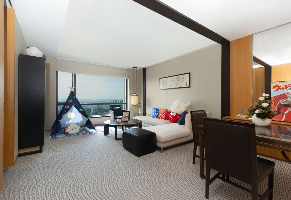 亚太楼奥特曼亲子主题豪华套房