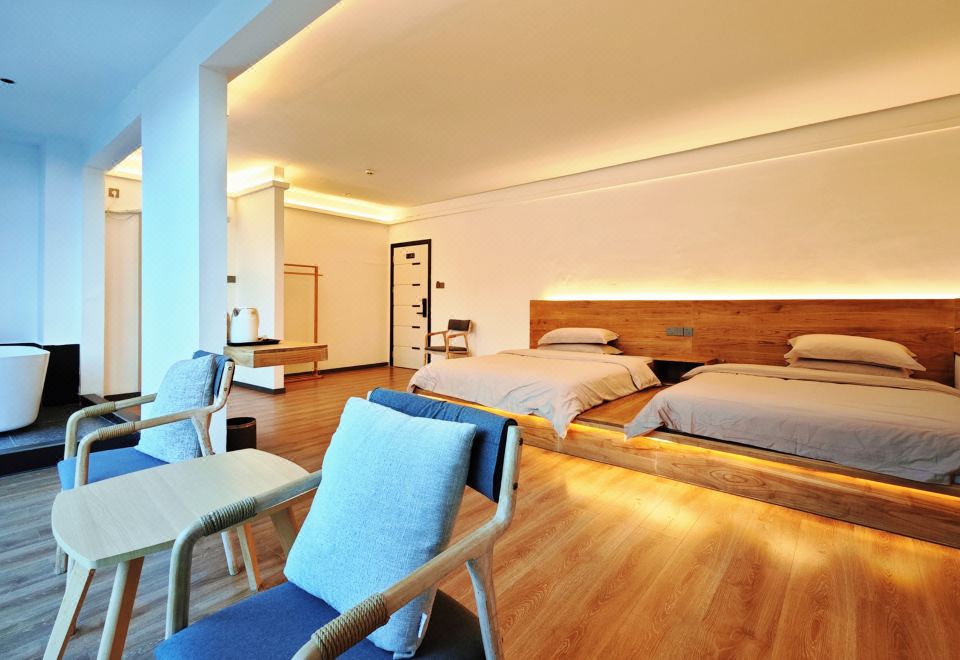 Huahai No.2-Deluxe Scenic View Twin Room