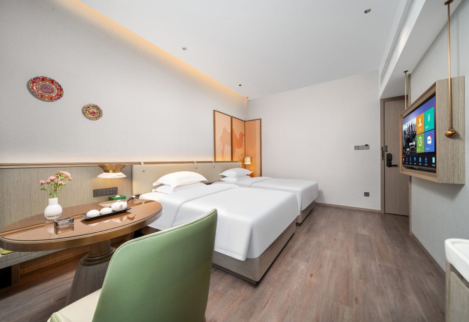 Junyi Twin Room (Full House Smart Control, Beverage Bar With Mini Fridge)