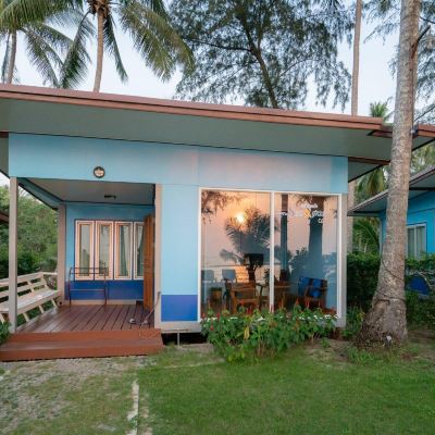 Bungalow With Sea View Seafar Resort Promo Code