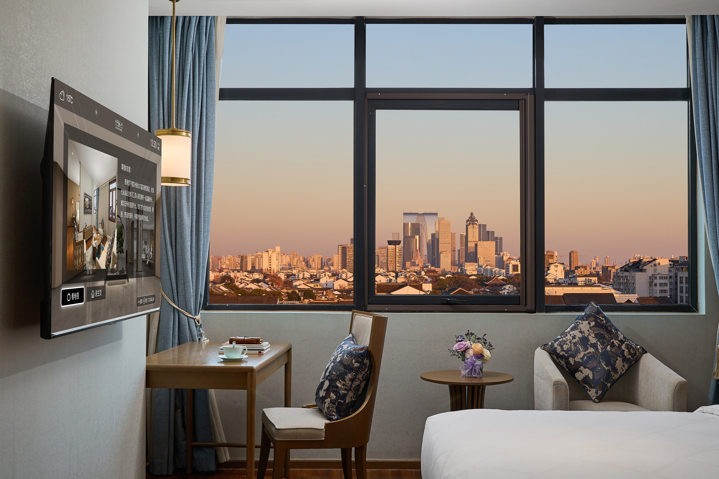 东方之门景观大床房（可投屏液晶电视）