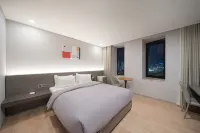 HOTEL ACT