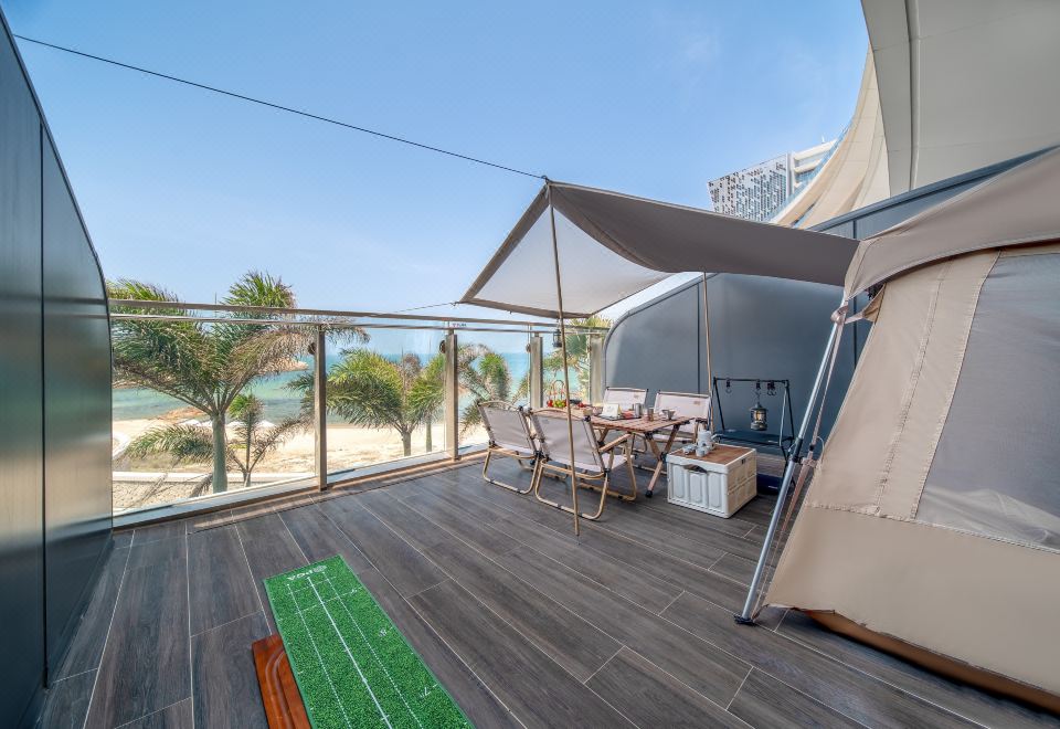 海嶼聽潮露營主題大床房