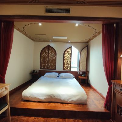 無界和風·設計師疊席榻榻米大床房 豪閣遇上飯店（成都寬窄巷子店）優惠