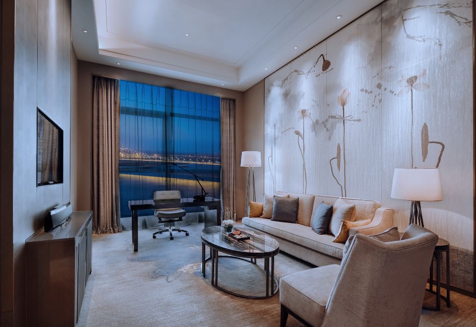 豪華套房-獨立會客廳-超大主衞-獨立客衞-歐舒丹洗護沐