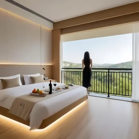 RUSHAN YUELAI BUSINESS HOTEL