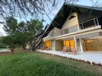 Ashnil Aruba Lodge Hotele w: 
