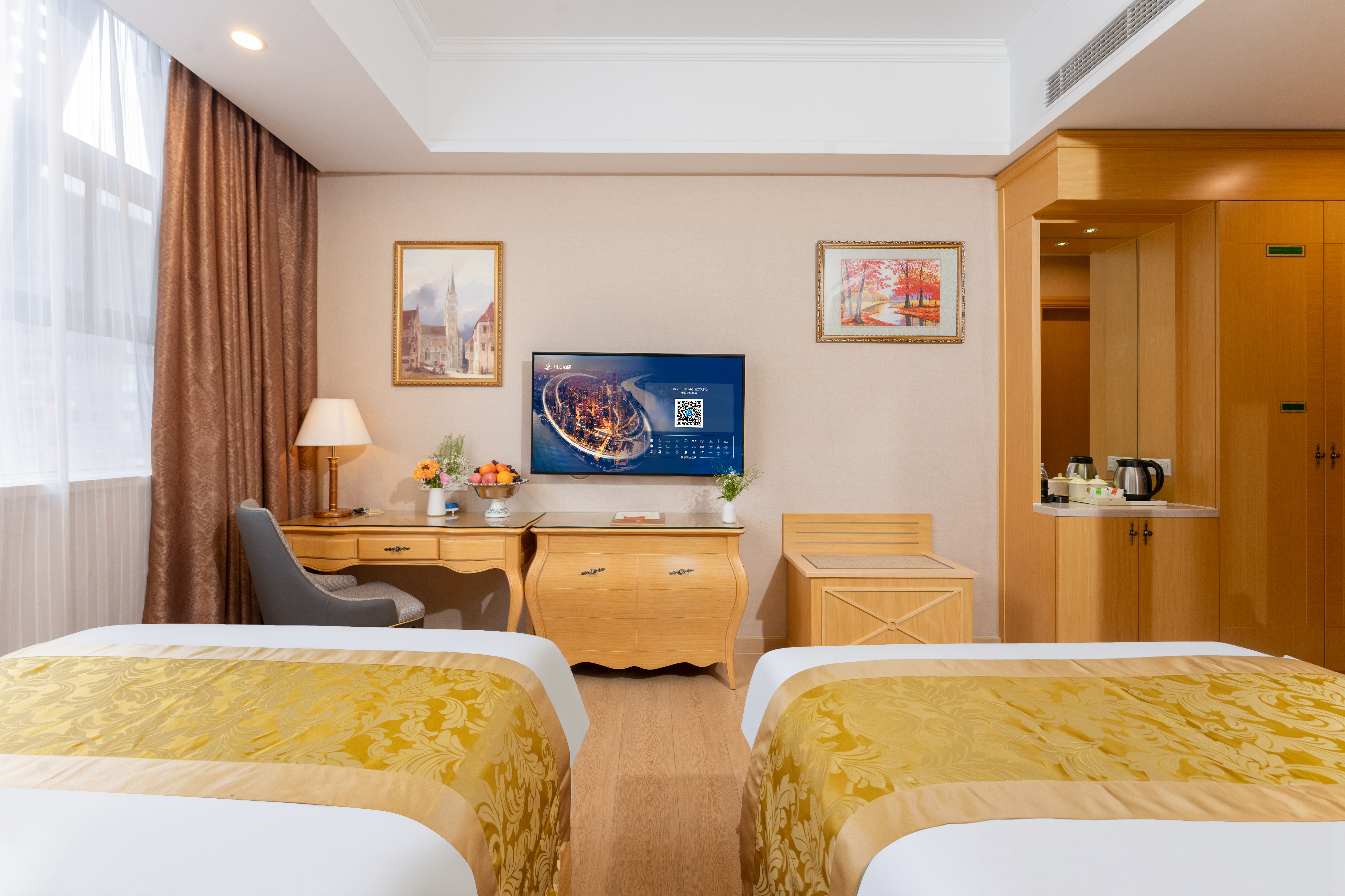 豪华双床房（清晨采光丨城景）