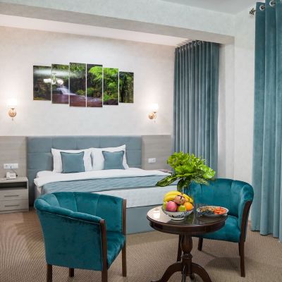 Deluxe Double Room Level Hotel Promo Code
