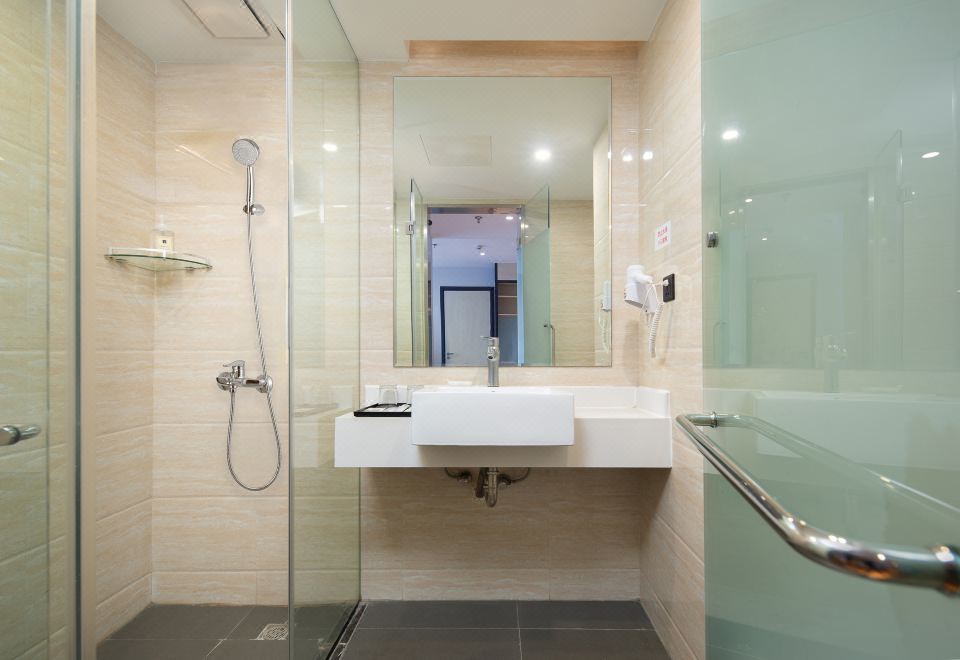 公寓豪華大床間