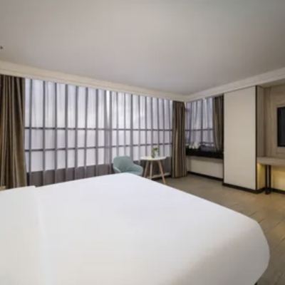 精選豪華商務大床房（城市美景+高效辦公） 柏納酒店（中山坦洲商業中心店）優惠