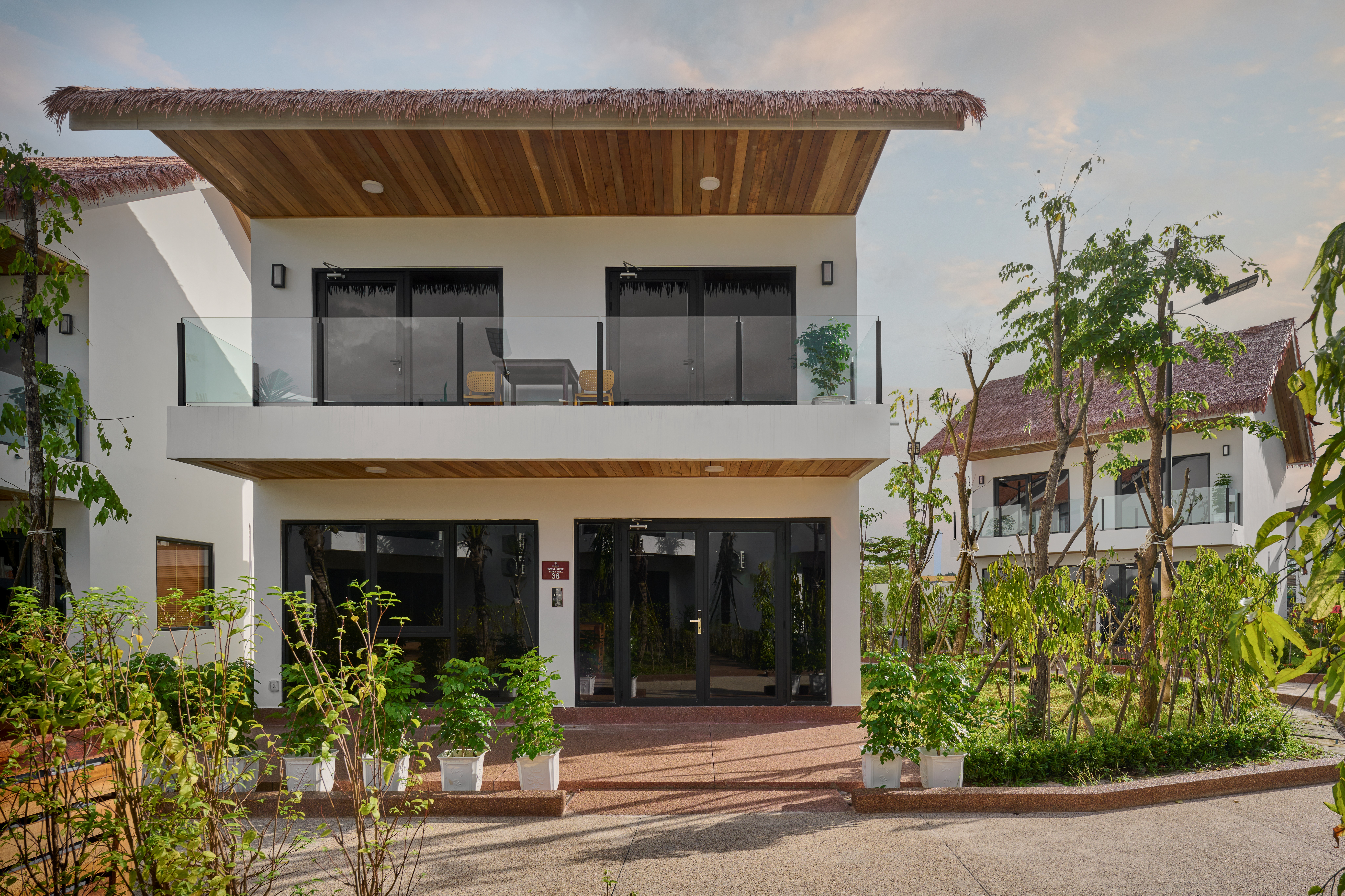 Royal Beach Resort & Residence by EHMRoyal Suite 3 Bedrooms Villa Garden View