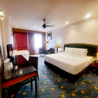 Deluxe Room Resorts World Kijal Promo Code