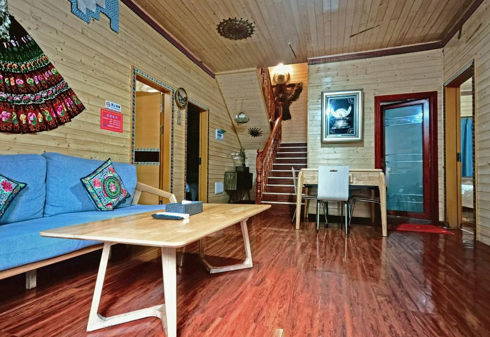 Shenquangu Muwu InnDetached 4-Room Cabin Villa