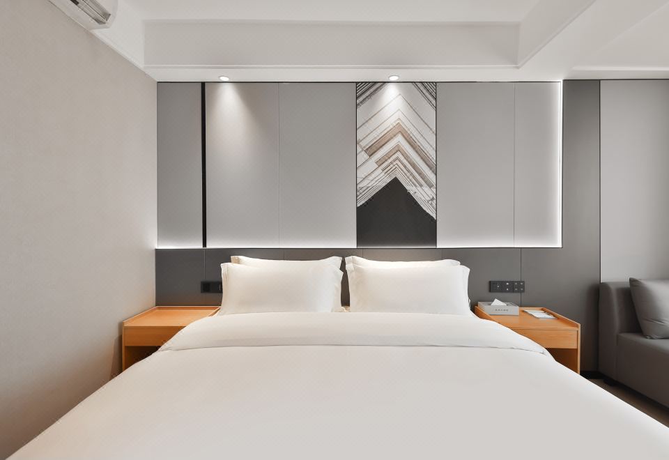 優享大床房（高級貴妃椅+慕思床墊）