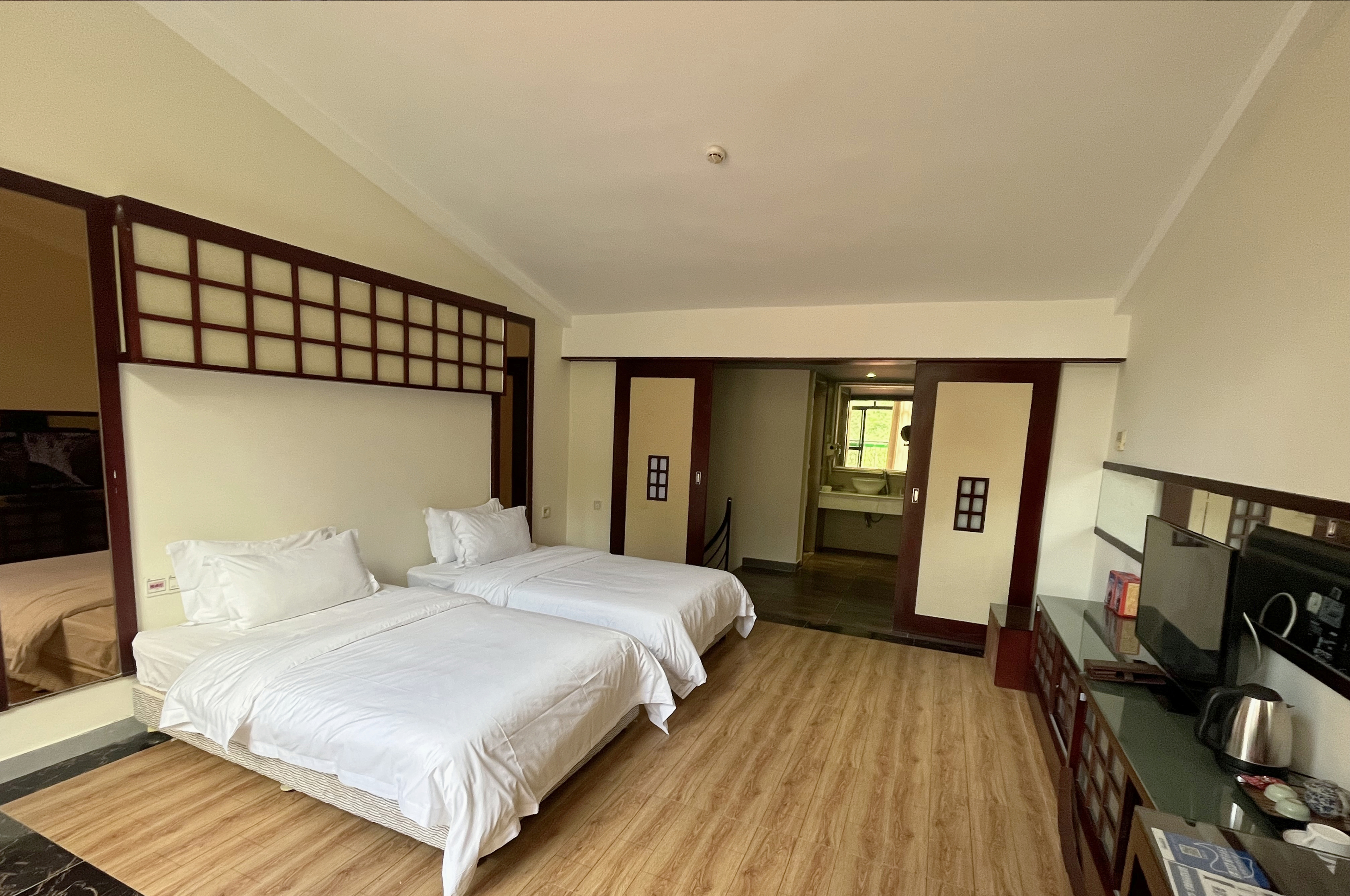 庭院别墅花园复式房|独立温泉池