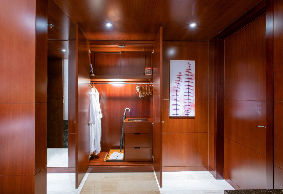 Beijing Marriott Hotel NortheastSkyline View Deluxe Room