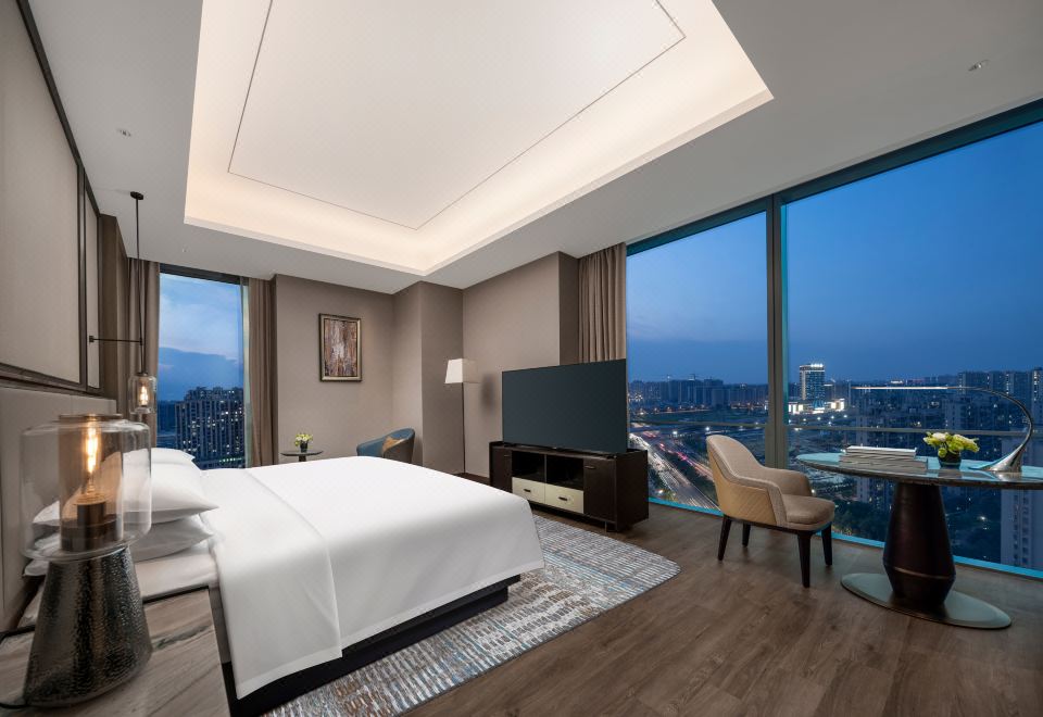 Crowne Plaza Hangzhou LinpingDeluxe Room (Double bed) (Bathtub)