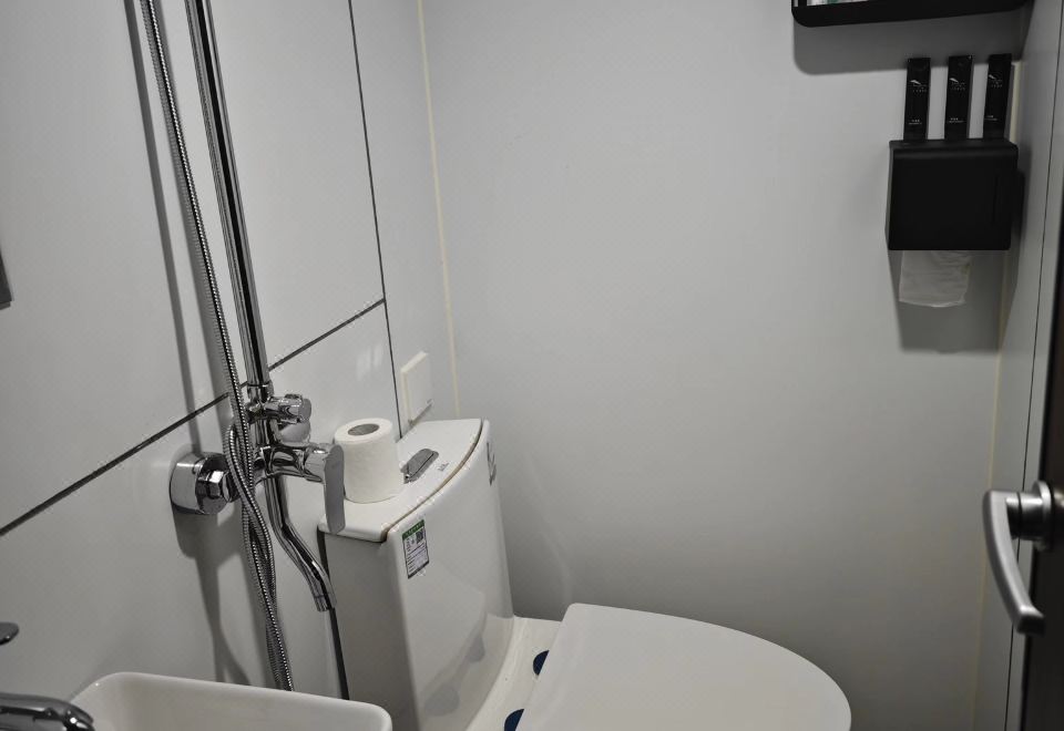 院子里·房车营地