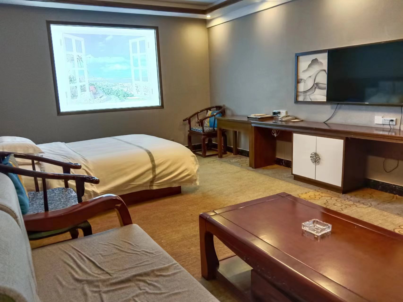 温馨大床房（无窗）