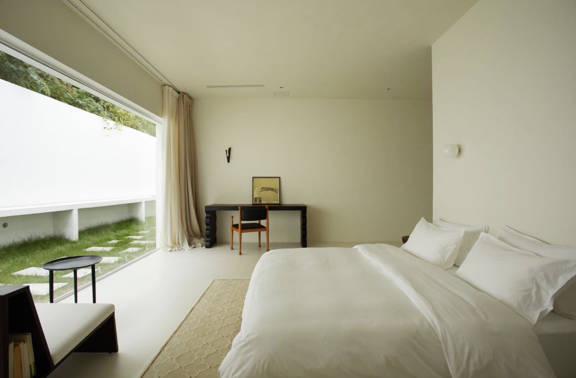 哈哈哈哈哈 丨园景泡池大床房（全屋进口微水泥，科勒衞浴，金可儿床垫，网红冰箱）