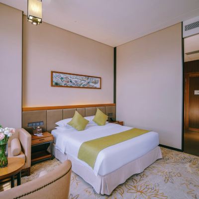 探索健養大床房（ 茶具+浴缸浴袍+商務辦公桌 ） 錦江都城酒店（中山興中廣場店）優惠