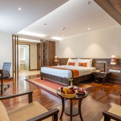 Deluxe King Room Akama Hotel Promo Code