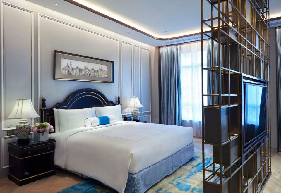 Sky Fortune Boutique Hotel ShanghaiRenewed Executive Deluxe Business Suite