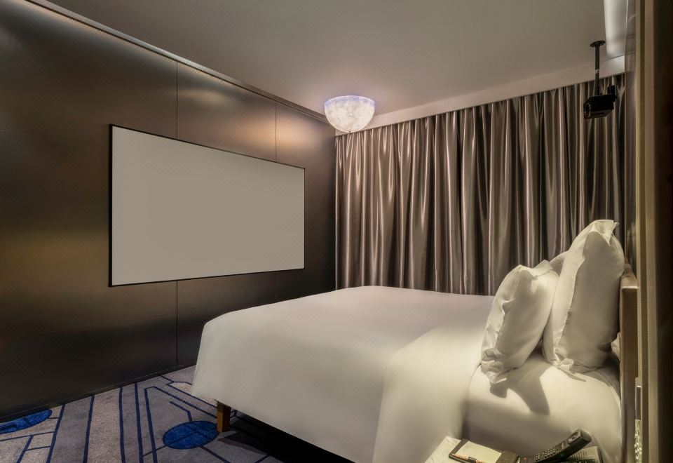 Langham Place GuangzhouFeatured Room