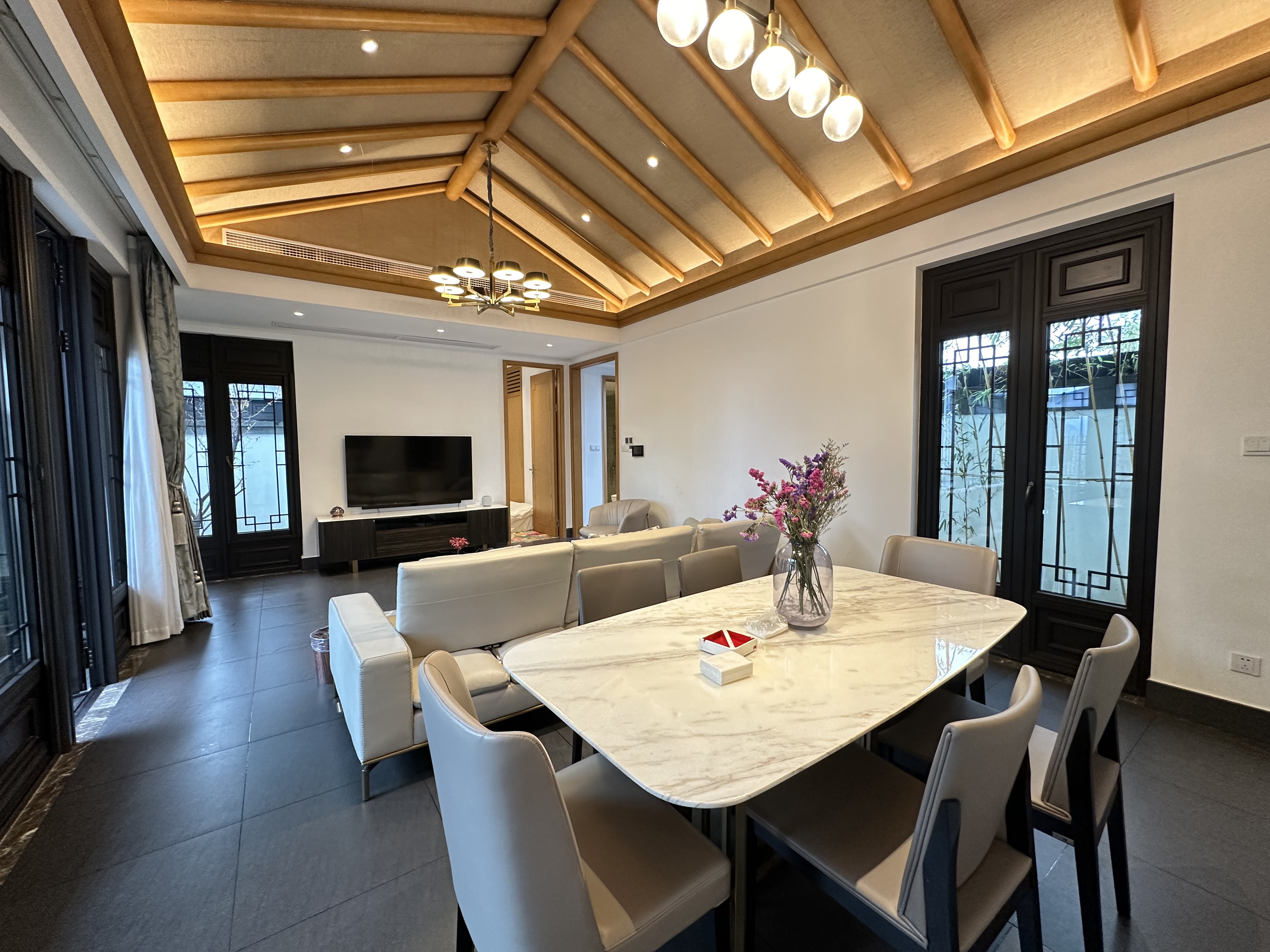 三房三衞徽韵·新中式商务雅院