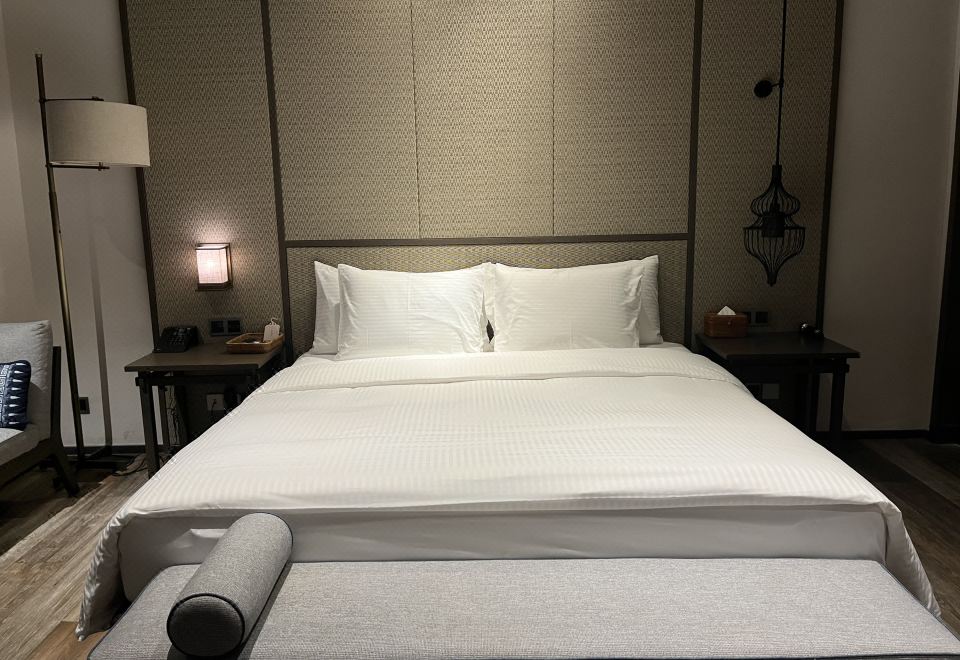 庭院高级豪华套房