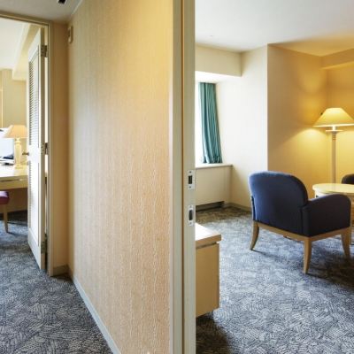 高級四人房-可吸菸 NASPA新大谷旅館優惠