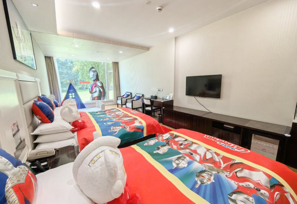 Shanghai Yiqinyuan ResortUltraman Theme Family Room