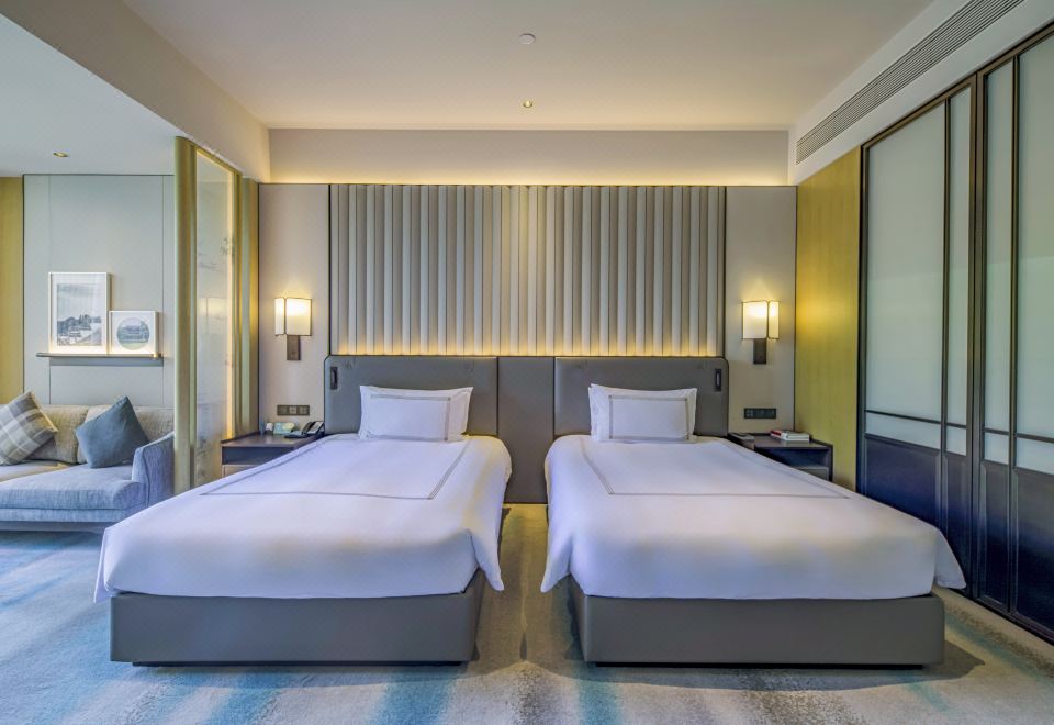 豪華湖景雙床房