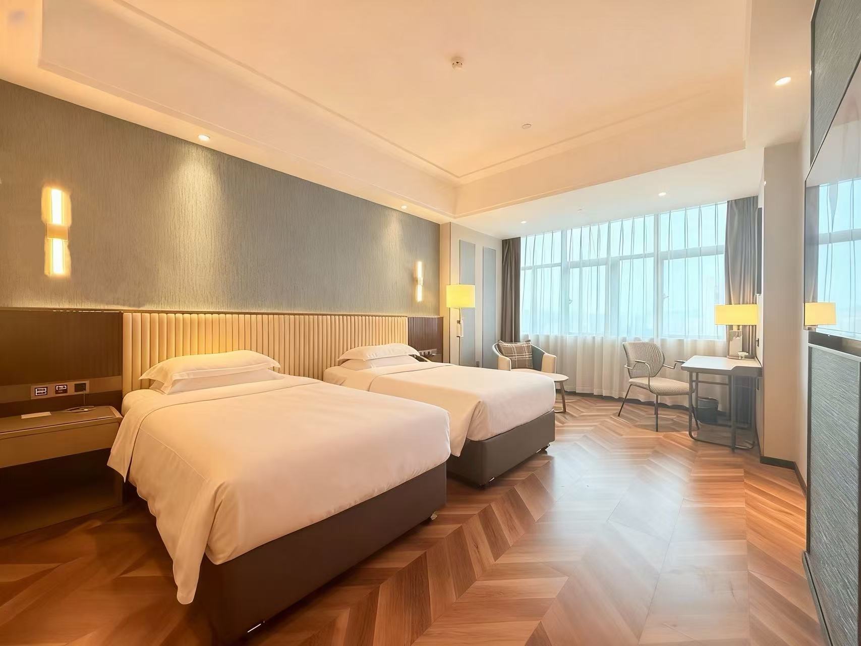 精致双床房（智能马桶-小冰箱-裸棉寝具-城市景观）