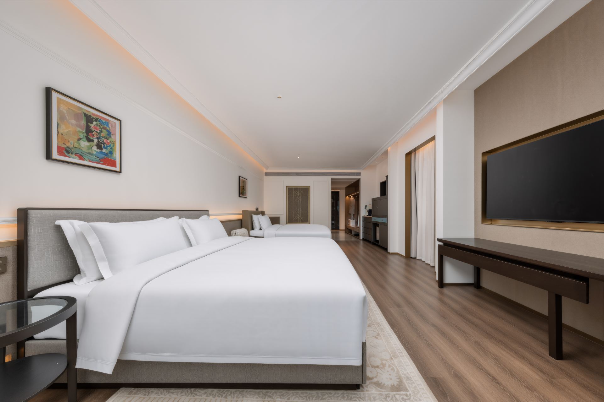 Xing Lan Family Room