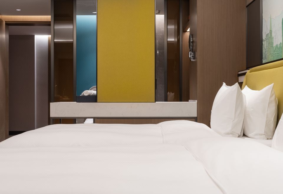 豪華商務雙床房（手機電視投屏+Minibar）