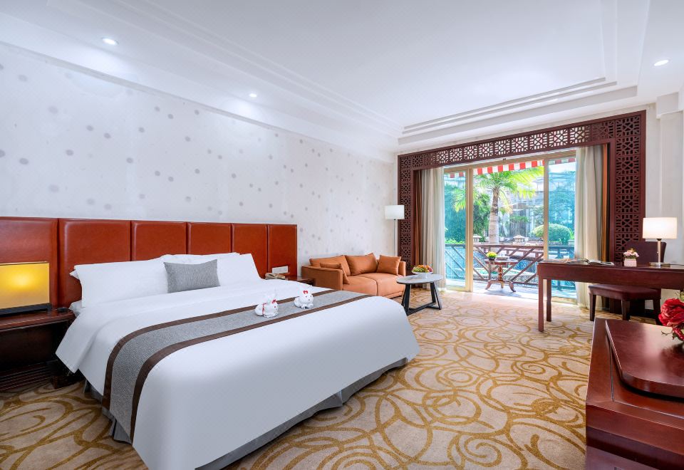 Queen Room With Garden View