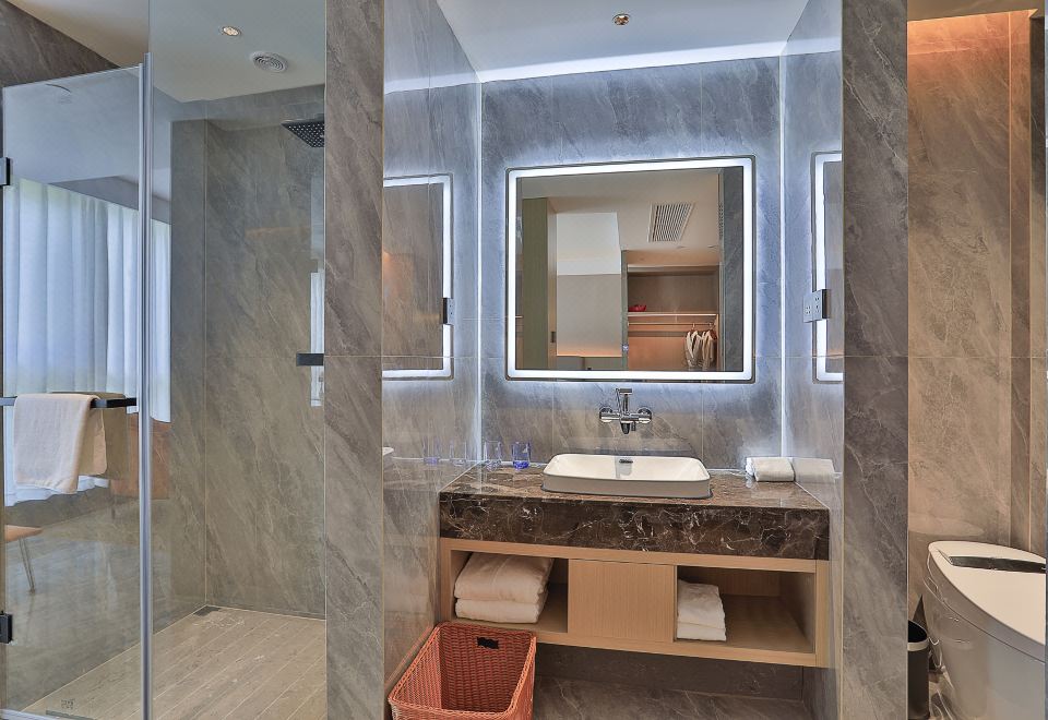 芳草·大床房（金可儿床垫+智控窗帘+小冰箱）