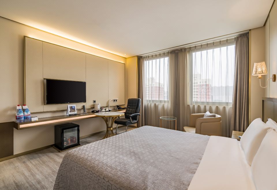 Beijing International Cultural Exchange CenterDeluxe Queen Room