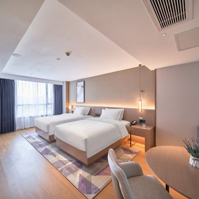 純凈商務雙床房（行政辦公桌+小冰箱+即熱式開水機+除蟎儀） 麗楓飯店（東莞虎門居岐公園店）優惠