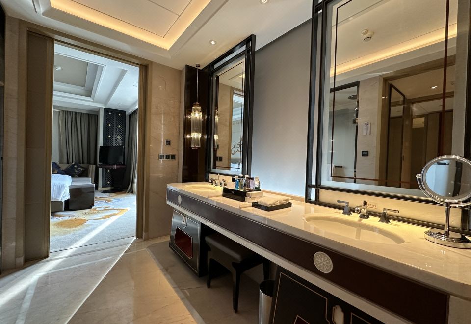 雙臥家庭房（舒適空間+雙衞+深睡床墊+靜音加濕器）