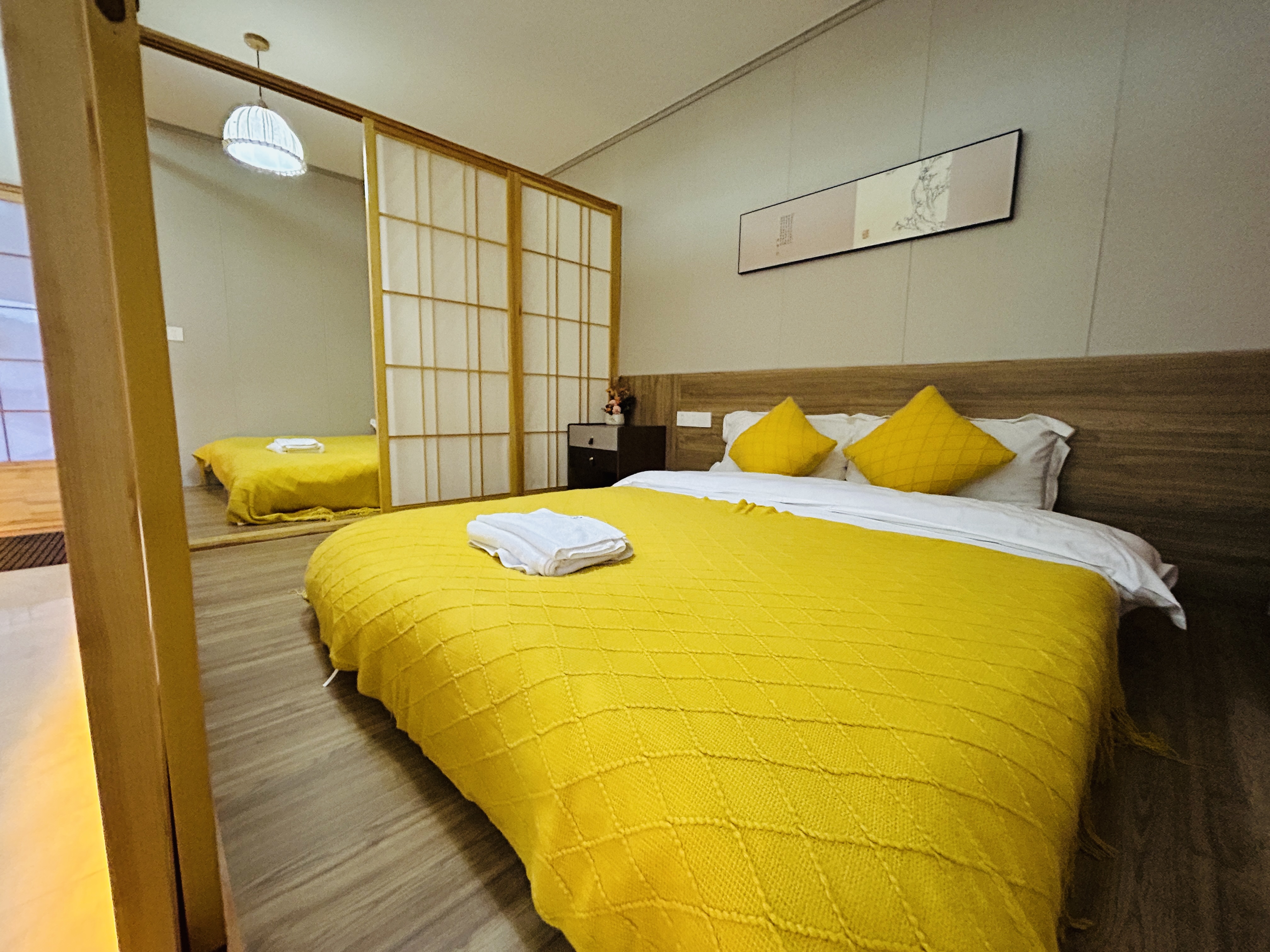 墨画｜豪华榻榻米泡池双床房