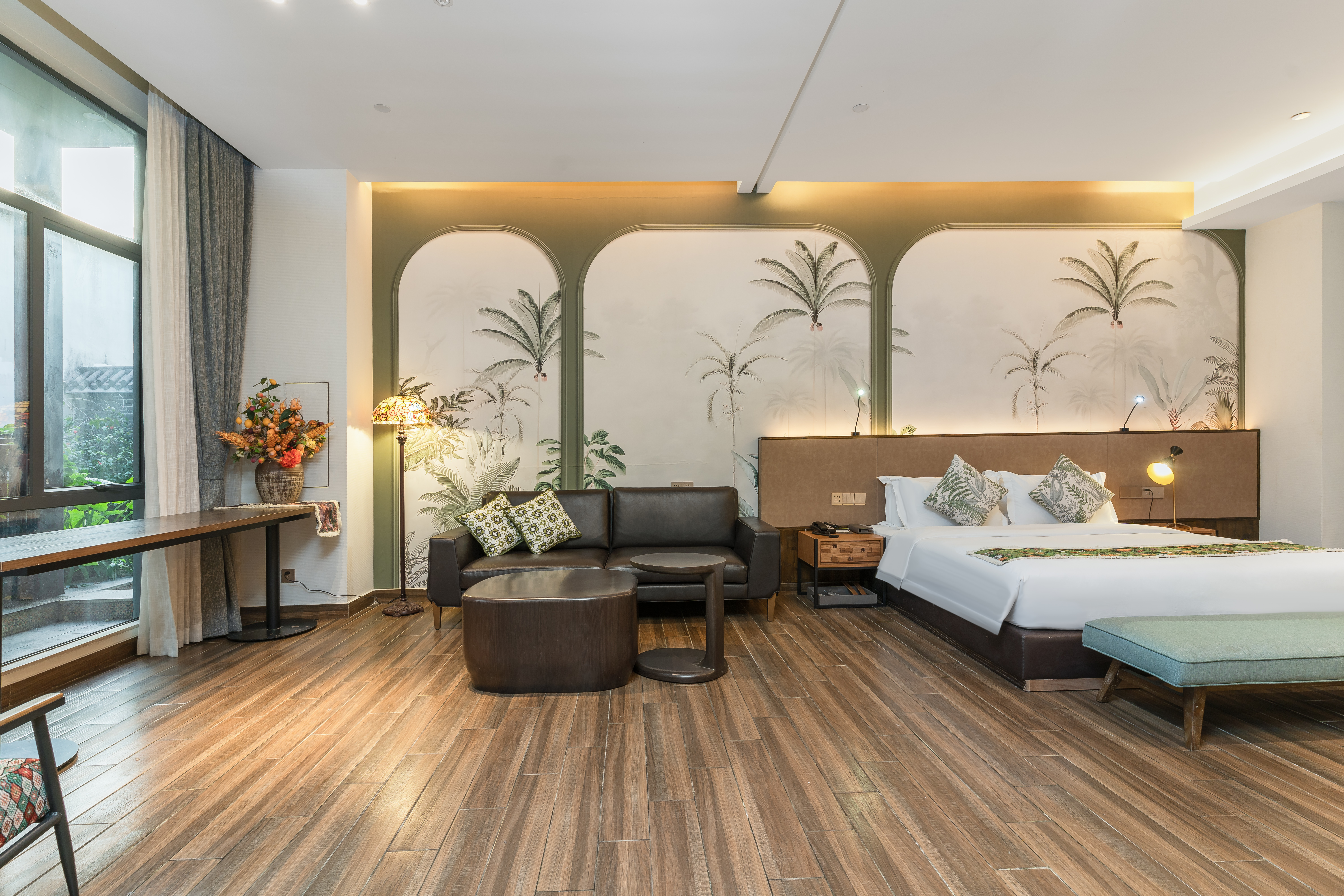 Overseas Chinese Town Nanyang Inn (Gankeng Ancient Town Shop)Lvbin · Cozy Executive Twin Suite (Spacious Area + Bathtub + Nanyang Charm)