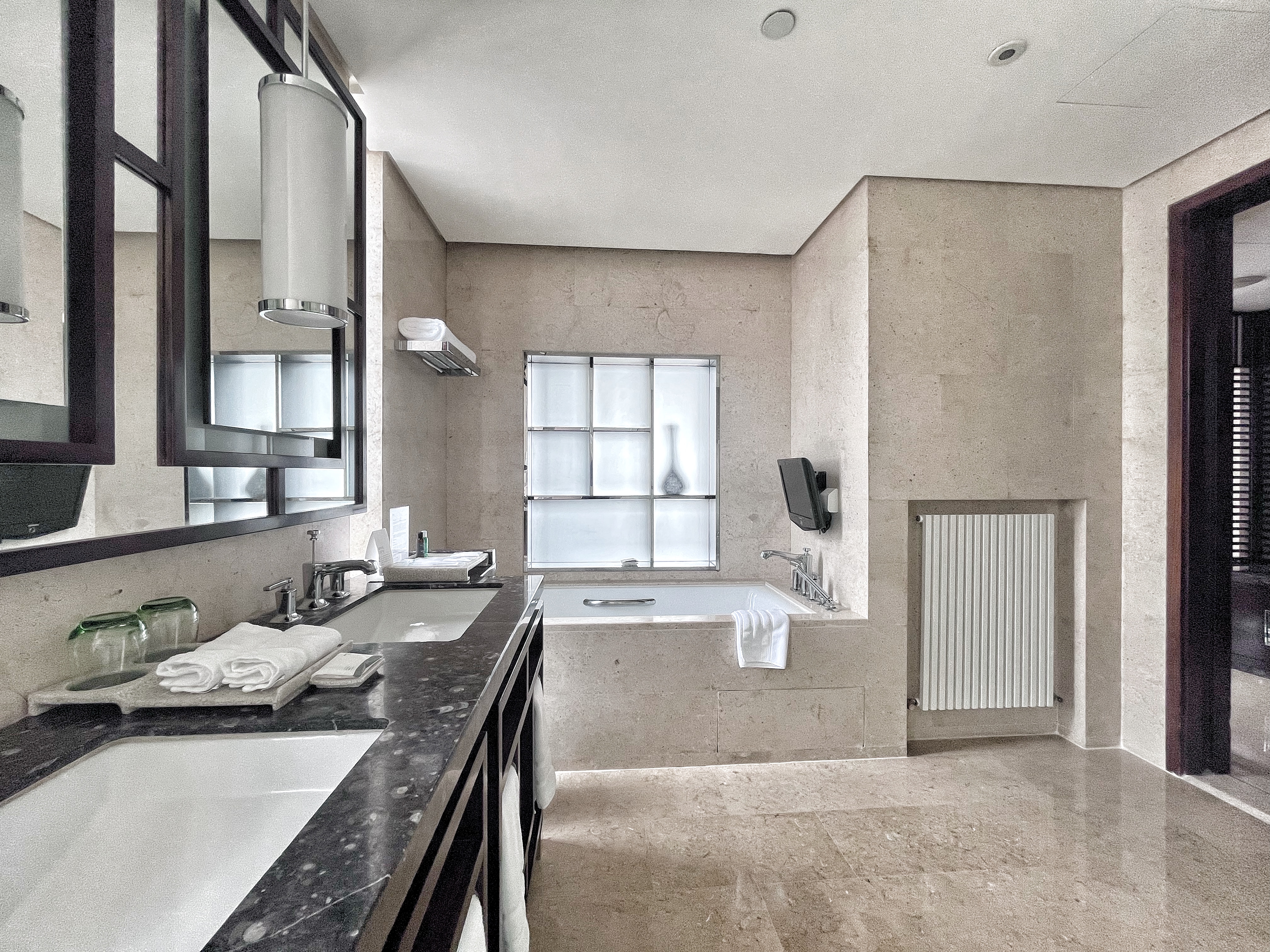 The Westin Beijing Chaoyang威斯汀行政煥彩客房-享國貿CBD景觀