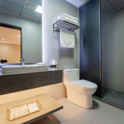 靜謐·攬景雙床房（俯瞰觀河） 芒果樹酒店（攀枝花高鐵南站店）優惠