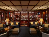 Cinnamon Lakeside Hotels in Colombo