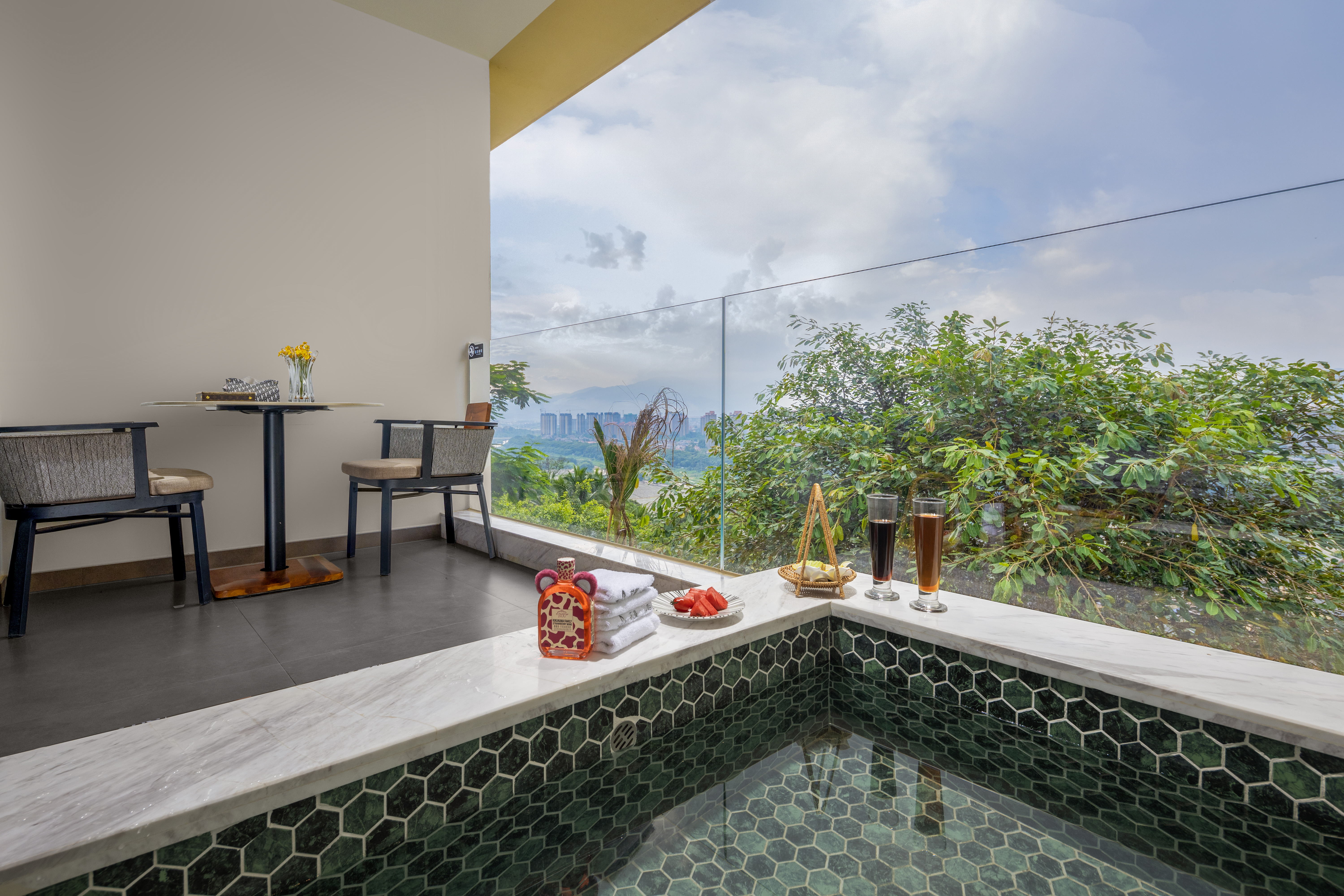 Panorama Room (2 Beds) (Soaking Tub)