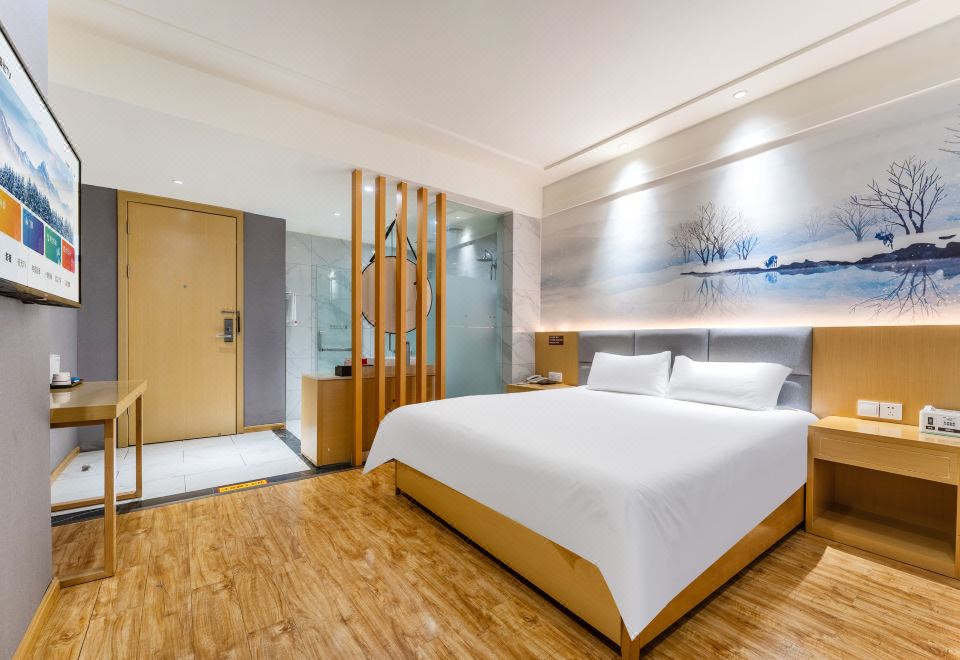 Queen Room
