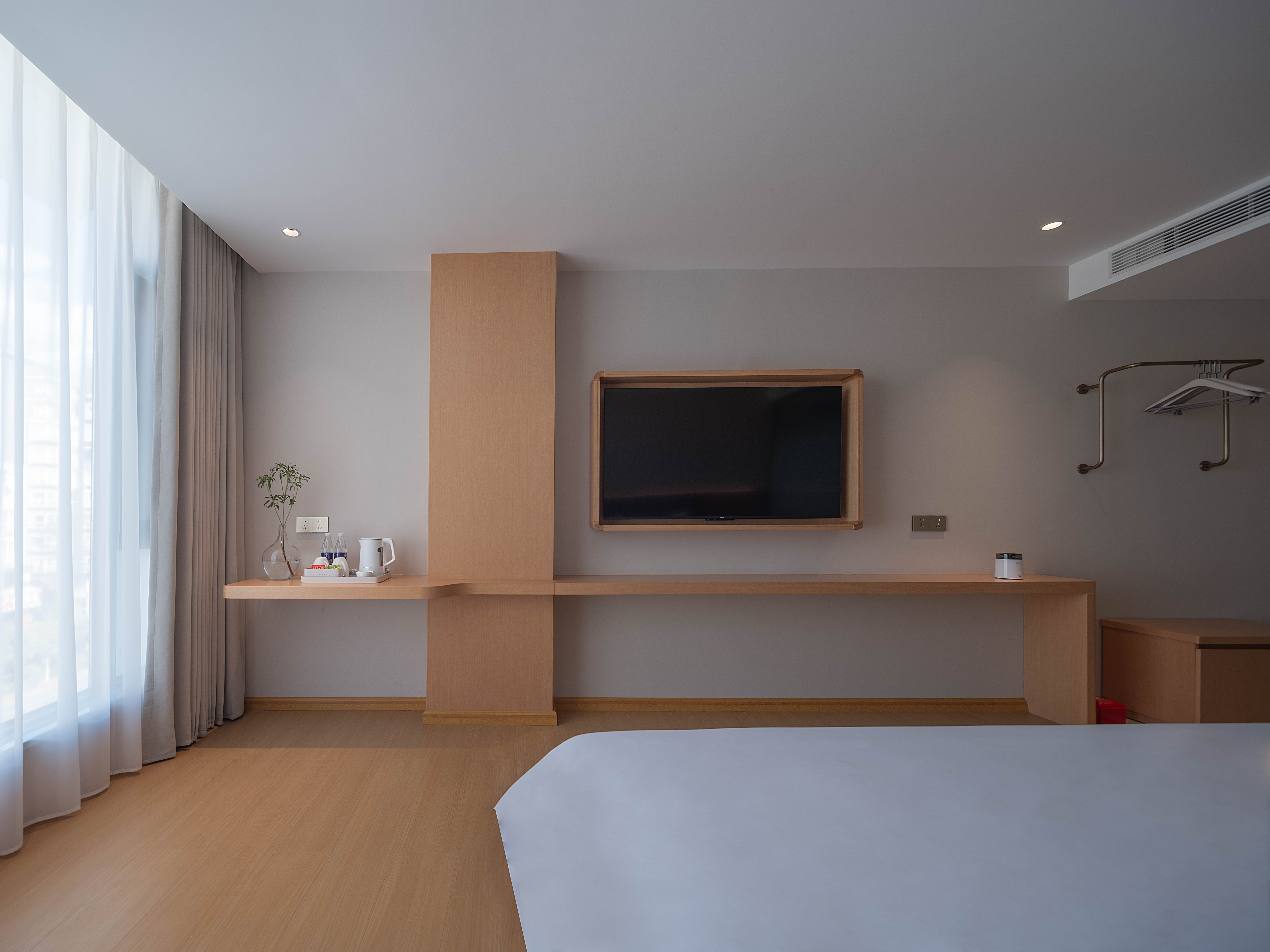 舒适大床房（全屋智能+空调+羽绒被+智能马桶）